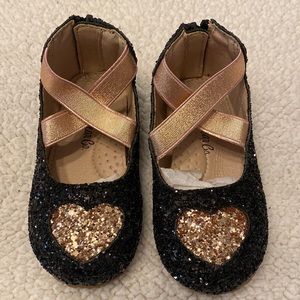A Bear Co. black/champagne glitter ballerinas. Black w/champagne heart & straps